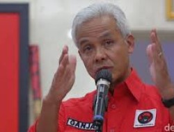 Pencapresan Ganjar Pranowo dan Skenario Politik Dua Kaki PDIP