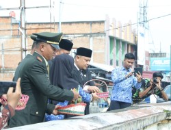 Pimpin Upacara Tabur Bunga di Jembatan Ratapan Ibu, Ketua DPRD Hamdi Agus: Anak Muda Jangan Lupakan Sejarah
