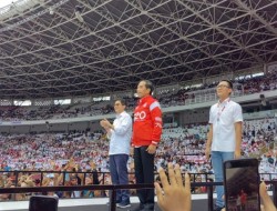 Jokowi Bertemu Relawan, Cari Pemimpin yang Berkerut Keningnya dan Putih Rambutnya.