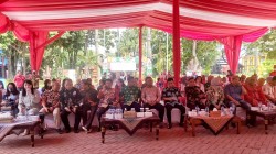 Bupati Bartim Beserta Istri Hadiri Acara Pagelaran Atraksi Budaya di TMII Jakarta