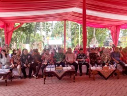 Bupati Bartim Beserta Istri Hadiri Acara Pagelaran Atraksi Budaya di TMII Jakarta