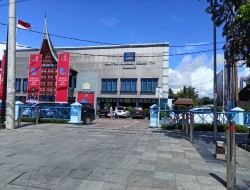 Oknum Imigrasi Dikeluh WNA Minta Biaya Ekstra Untuk Pengurusan Dokumen.