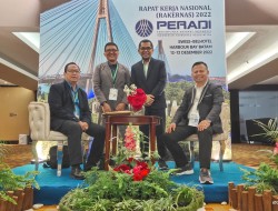 Ketua Umum Peradi Prof. Otto Hasibuan Puji Program Peradi Goes to School