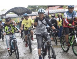 Bupati Bersepeda Akhir Pekan Bersama Pemda Bartim