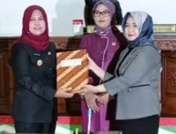 Rapat Paripurna ke Tiga, Pj Bupati Barsel Menyampaikan LKPJ Tahun 2022