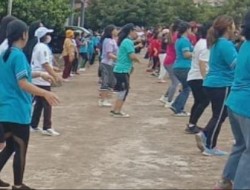 Ampera AY Mebas Ikuti Senam Bersama,.yang Digelar Panitia Paskah Jemaat GKE