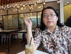 Diskusi SATUPENA, Martin Suryajaya: Kanon Literasi Lebih Luas Dari Sekadar Kanon Sastra