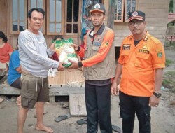 Pemkab Barito Timur Melalui BPBD dan Damkar Salurkan Bantuan untuk Desa Haringen yang Terdampak Banjir