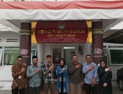 Kunjungi KPU Bukittinggi, Rezka Harap Pemilu Berjalan Lancar dan Aman