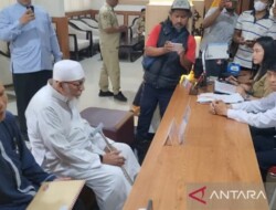 Abu Bakar Ba’asyir Datangi Gibran Rakabuming Raka untuk Titip Surat Buat Prabowo Subianto