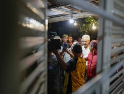 SUTRISNI, Warga Sumsel Sampai Nangis tak Menyangka Capres GANJAR Menginap di Rumahnya