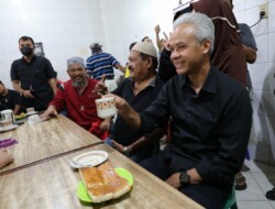 GANJAR Ngopi Bareng dengan Warga Kisaran, Hari Ini Saya Mendapatkan Semuanya