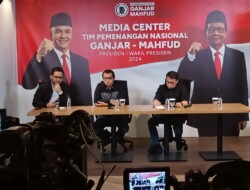 Ahmad Basarah : Sampai Hari Ini Ibu Mega Masih Menghormati pak Jokowi sebagai Presiden