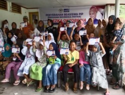 Rezka Oktoberia Kembali Salurkan Ratusan Beasiswa PIP di Kecamatan Pangkalan