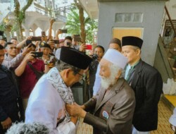 Warga NU Bebas Memilih, Abuya Muhtadi Tegaskan Memilih Ganjar-Mahfud