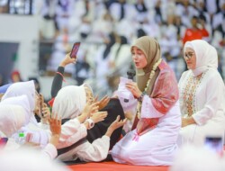 Siti Atikoh Ajak Para  Ibu  Doakan Indonesia 2045 Tak Ternoda Korupsi dan Demokrasi tidak Hilang