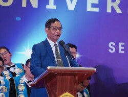 Mahfud Orasi Ilmiah di Unikom Bandung, dari 1.250 Koruptor 84 Persen Lulusan Sarjana