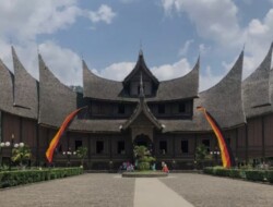 Tanggapi Mahfud MD tentang Peran Sumbar di RI, Prof Asrinaldi : Pemerintah Perlu Beri Status Istimewa