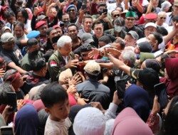 Ganjar Blusukan Lagi,  Dapati Harga Beras tak Kunjung Turun di Pasar Tradisonal