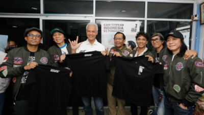 Dukung Ganjar Mahfud, SLANK Gelar Hajatan Sederhana di Gang Potlot dan Hajatan Rakyat di Bandung
