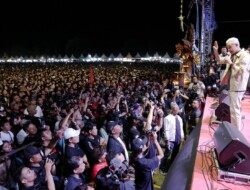 Ganjar Disambut Puluhan Ribu Warga, Optimis Menang Total di Bali