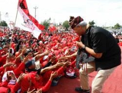Ganjar Sapa dan Edukasi Ribuan Warga Lampung, Bantah Prabowo Soal Internet Bikin Otak Rakyat Lambat