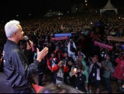 Pesan Ganjar di Pesta Rakyat Semarang, Beda Pilihan Biasa tapi Utamakan Perdamaian