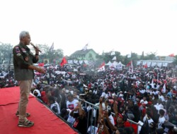 Ganjar Sebut Kritik Intelektual Kampus ke Pemerintahan Jokowi, Upaya Menyelamatkan Demokrasi di Indonesia