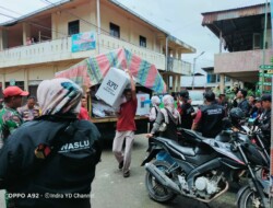 Bawaslu Sawahlunto dan Jajaran Fokus Awasi Distribusi Logistik Surat Suara Meski Sempat Diguyur Hujan,