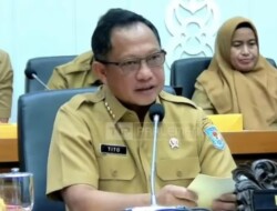 Mendagri Tito Karnavian Sampaikan 3 Wacana Masa Jabatan Kades dalam Revisi UU Desa