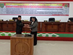 Wakil Ketua II, Hj. Enung Irawati Pimpin Rapat Paripurna Ke-4 Masa Persidangan II Tahun 2024