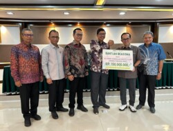 Alumni Unand Pegolf Salurkan Beasiswa Tahap II senilai Rp150 Juta