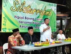 Camat Jagakarsa Sapa Warga RW 06, Perkuat Kebersamaan dan Layanan Masyarakat