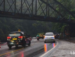 HKi Komit Burukan Pengerjaan Jalan Nasional di Lembah Anai, 16-21 Desember Uji Coba Roda 4