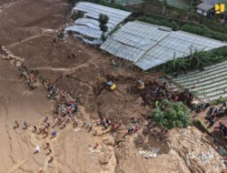 Kementerian PU Kerahkan Peralatan, Percepat Penanganan Longsor di Cisarua dan Pemalang