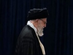 Percakapan Terakhir antara Ayatullah Sayyid Ali Khamenei dan Ali Larijani, sebelum Syahid