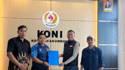 Serius Maju Jadi Ketua KONI, Fitrayanto, S.E. Ambil Formulir Pendaftaran.