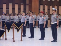 Kapolri Pimpin Kenaikan Pangkat 41.578 Personel Polri, Tekankan Profesionalisme dan Pelayanan.
