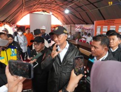 Menteri PU Tinjau Musibah Solok, Sarankan Kantor di Kawasan Dinas PU Direlokasi dan Siapkan Desain Baru