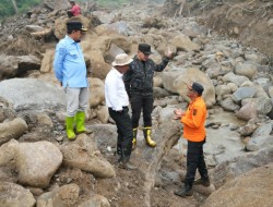 Wamendagri Bima Pastikan Dukungan Tanggap Darurat Banjir Bandang di Solok